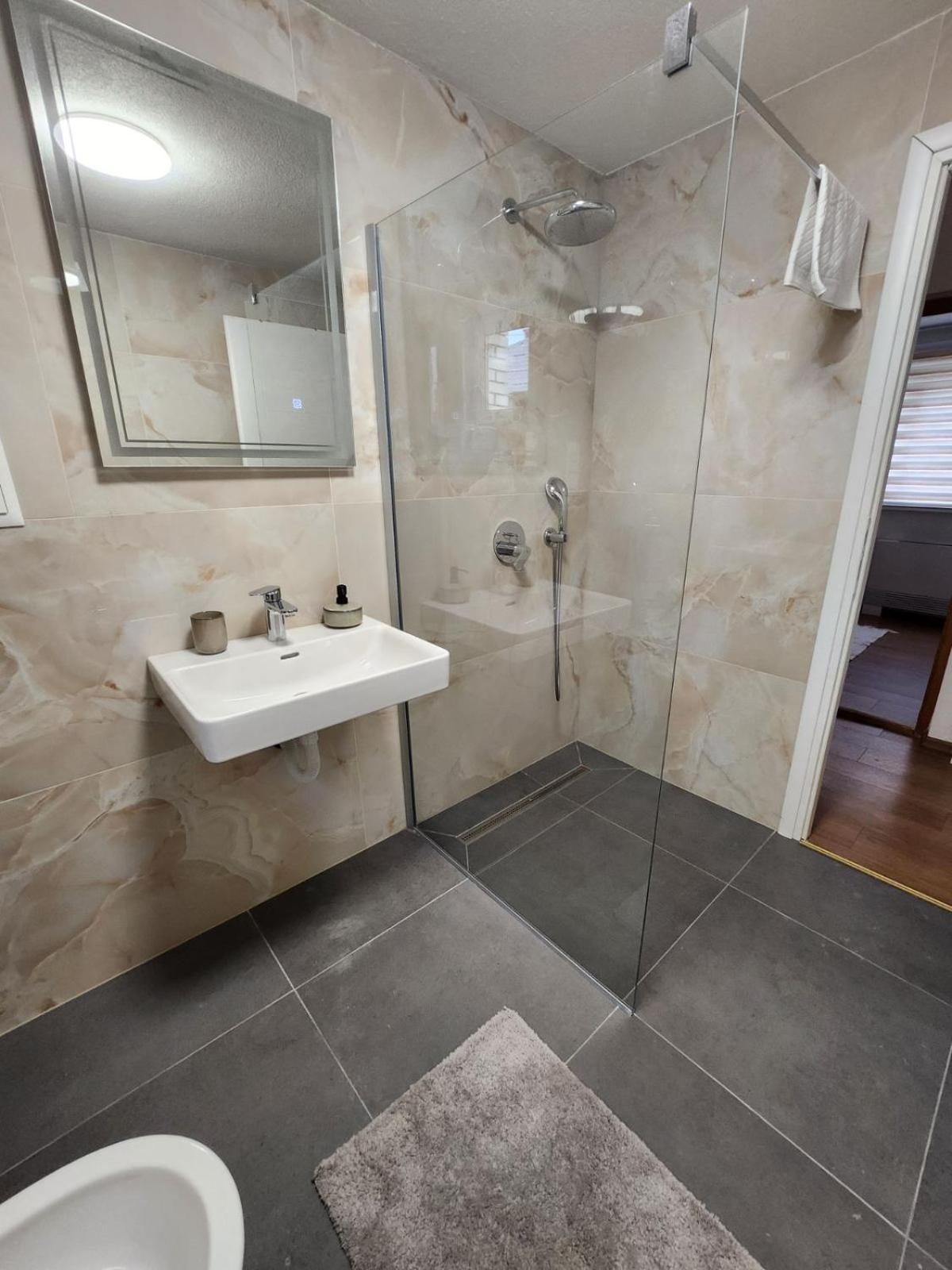 Saraj Lux Jacuzzi