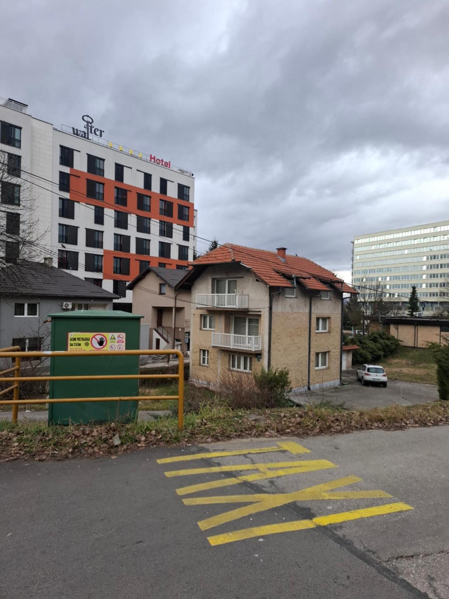 Saraj Lux Jacuzzi Apartment